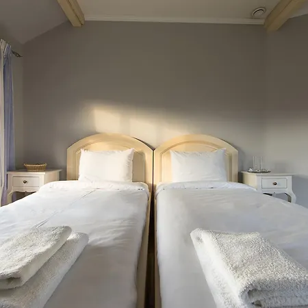 بيت ريفي The Provence Village *