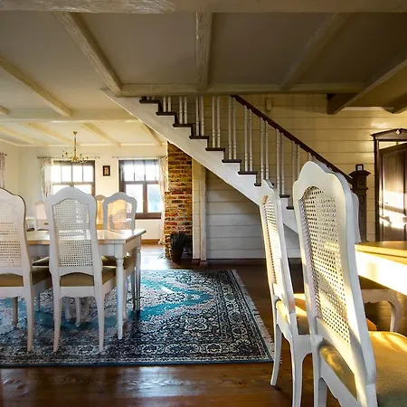 بيت ريفي The Provence Village